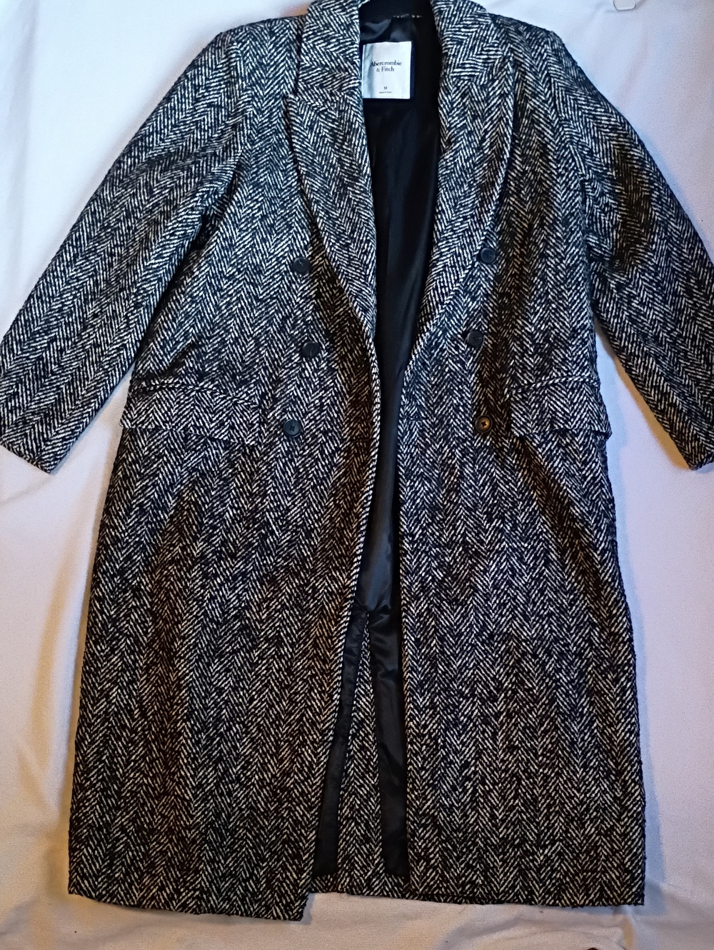 Abercrombie & Fitch Black and White Herringbone Double-Breasted Trench Coat - Picture 5 of 8